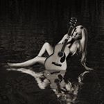 Avril Lavigne Instagram头像